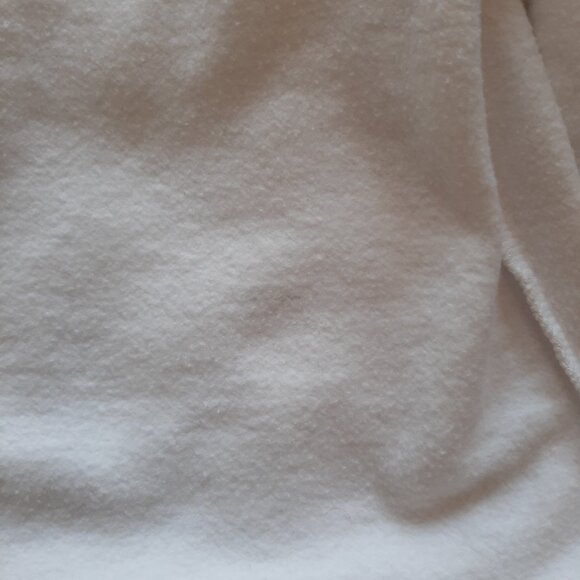 GUESS White Cotton Crewneck Long Sleeve Sweater - Size Large | Casual, Cozy - Picture 10 of 13